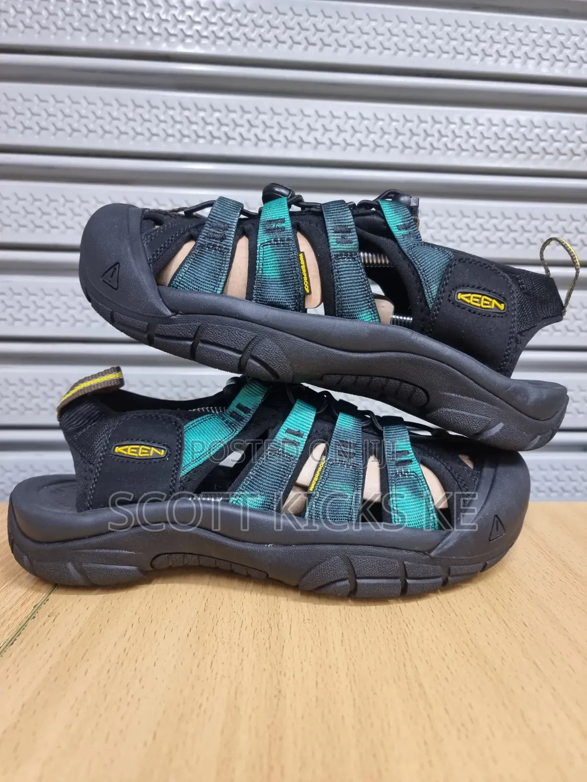 Keen's Men Newport H2 Sandals Black/Green