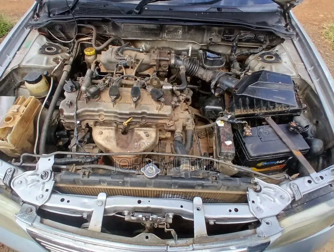 Nissan FB15 2004 Silver