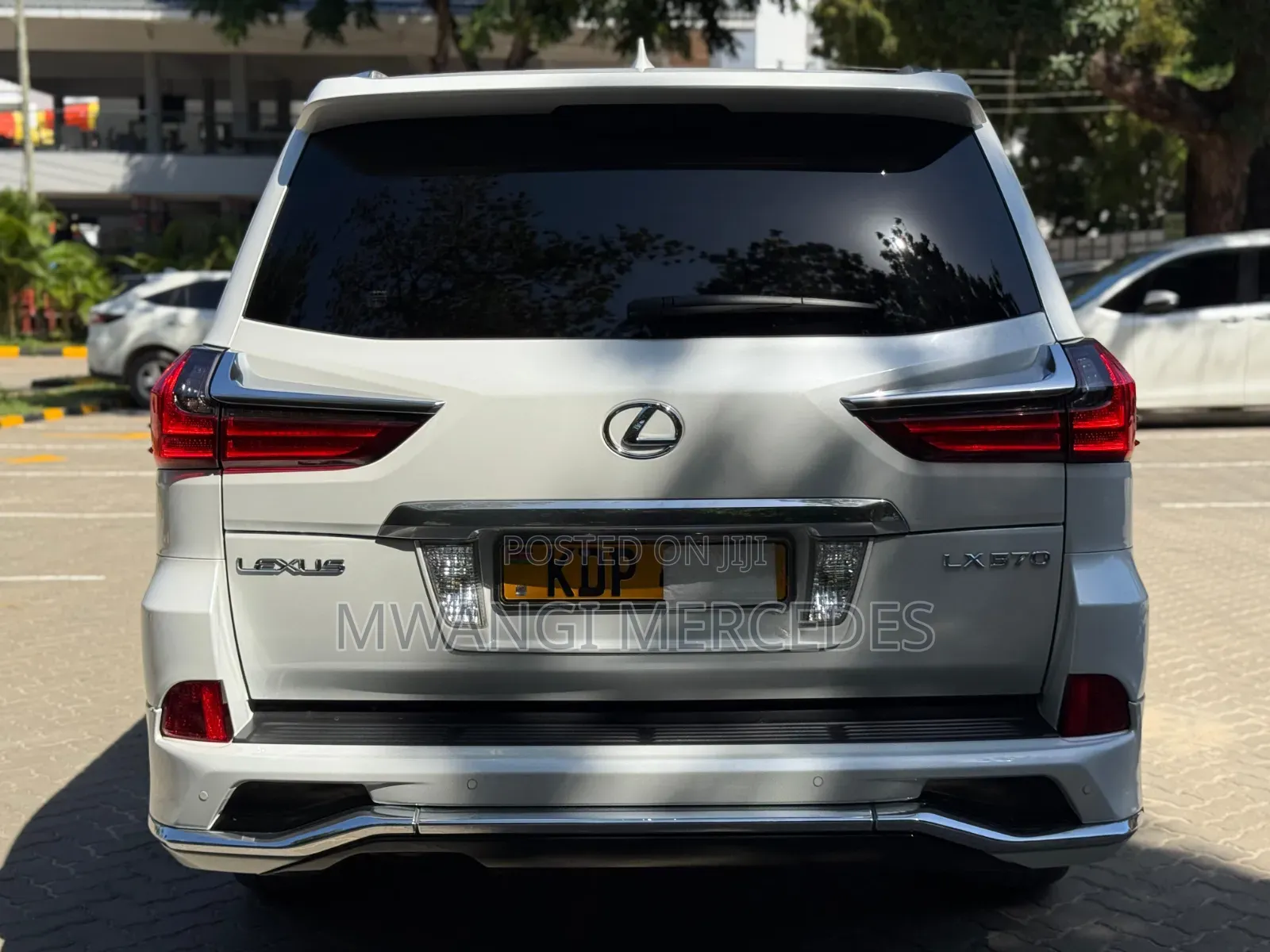 Lexus LX 2017 White