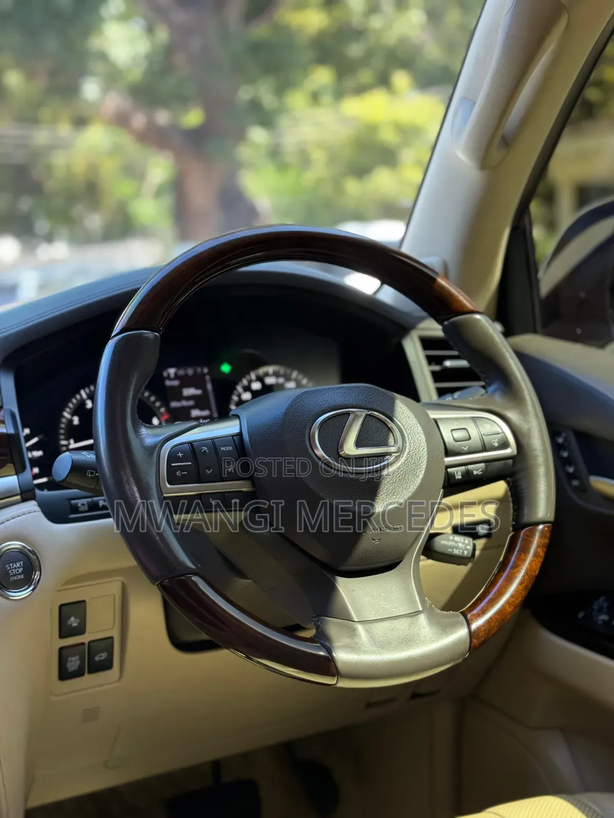 Lexus LX 2017 White