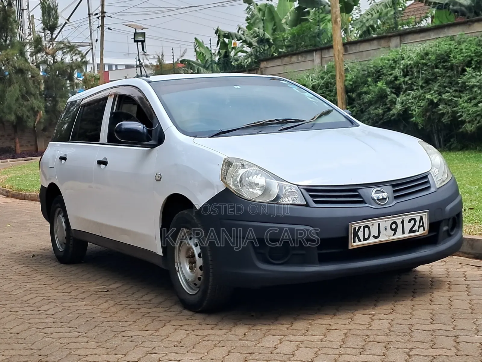 Nissan Advan 2015 White