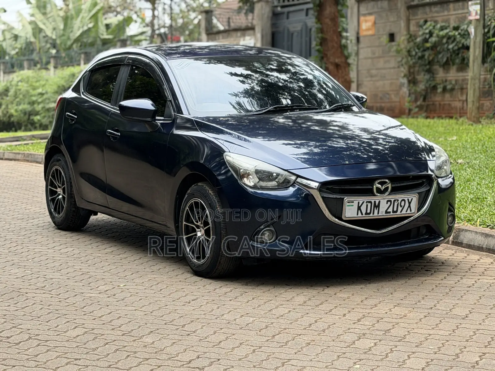 Mazda Demio 2016 Blue