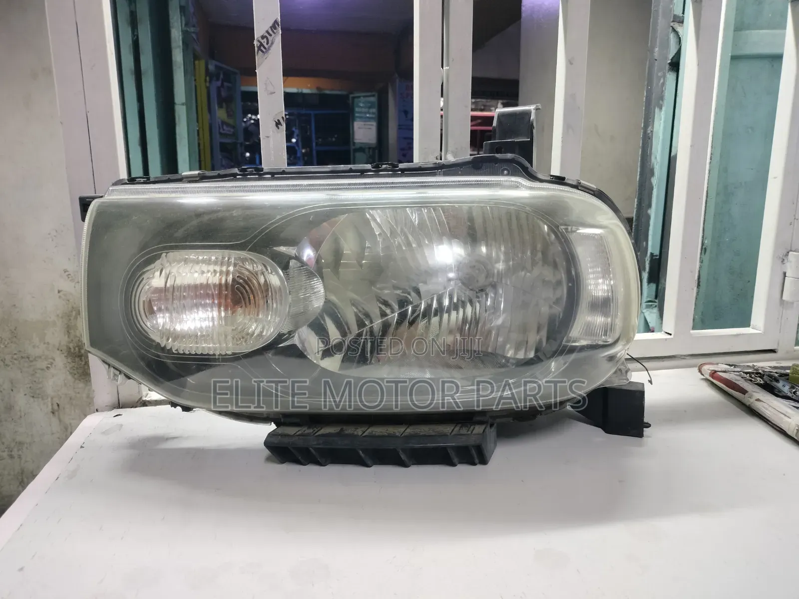 Porte 2008 Headlamp