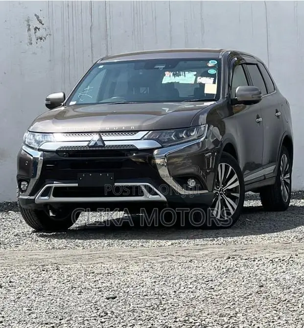 Mitsubishi Outlander ES FWD 2019 Brown
