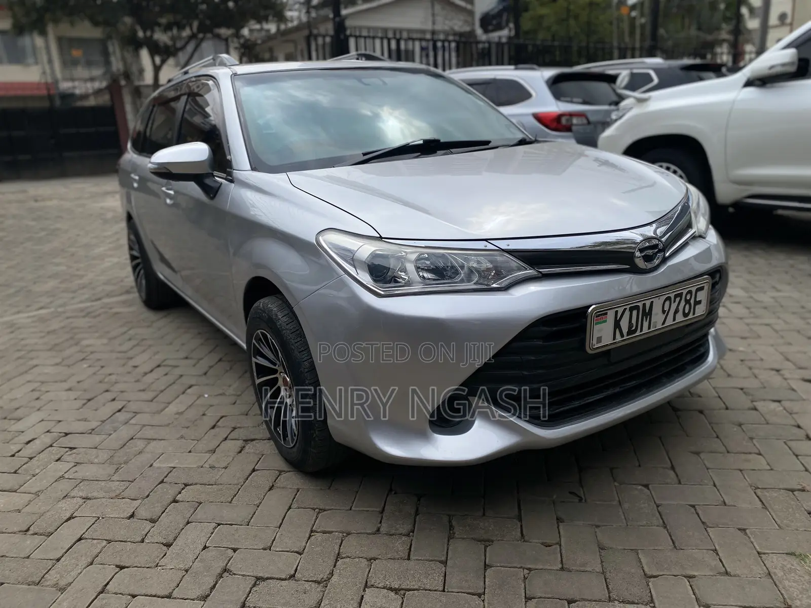 Toyota Corolla Fielder 2016 Silver