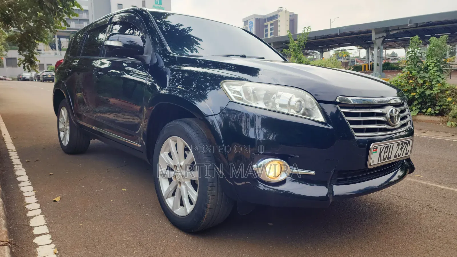 Toyota Vanguard 2012 Black
