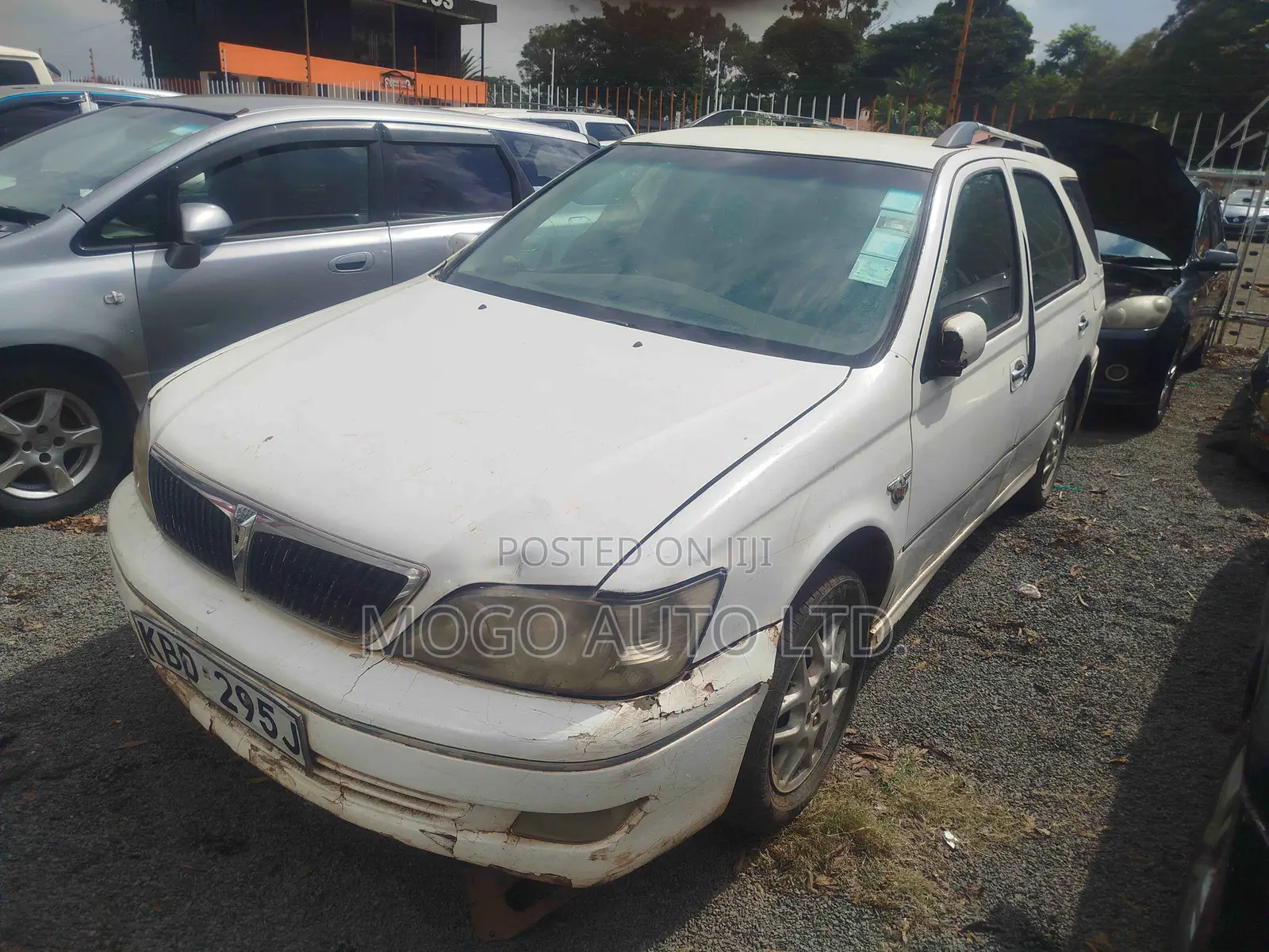 Toyota Vista 2001 White