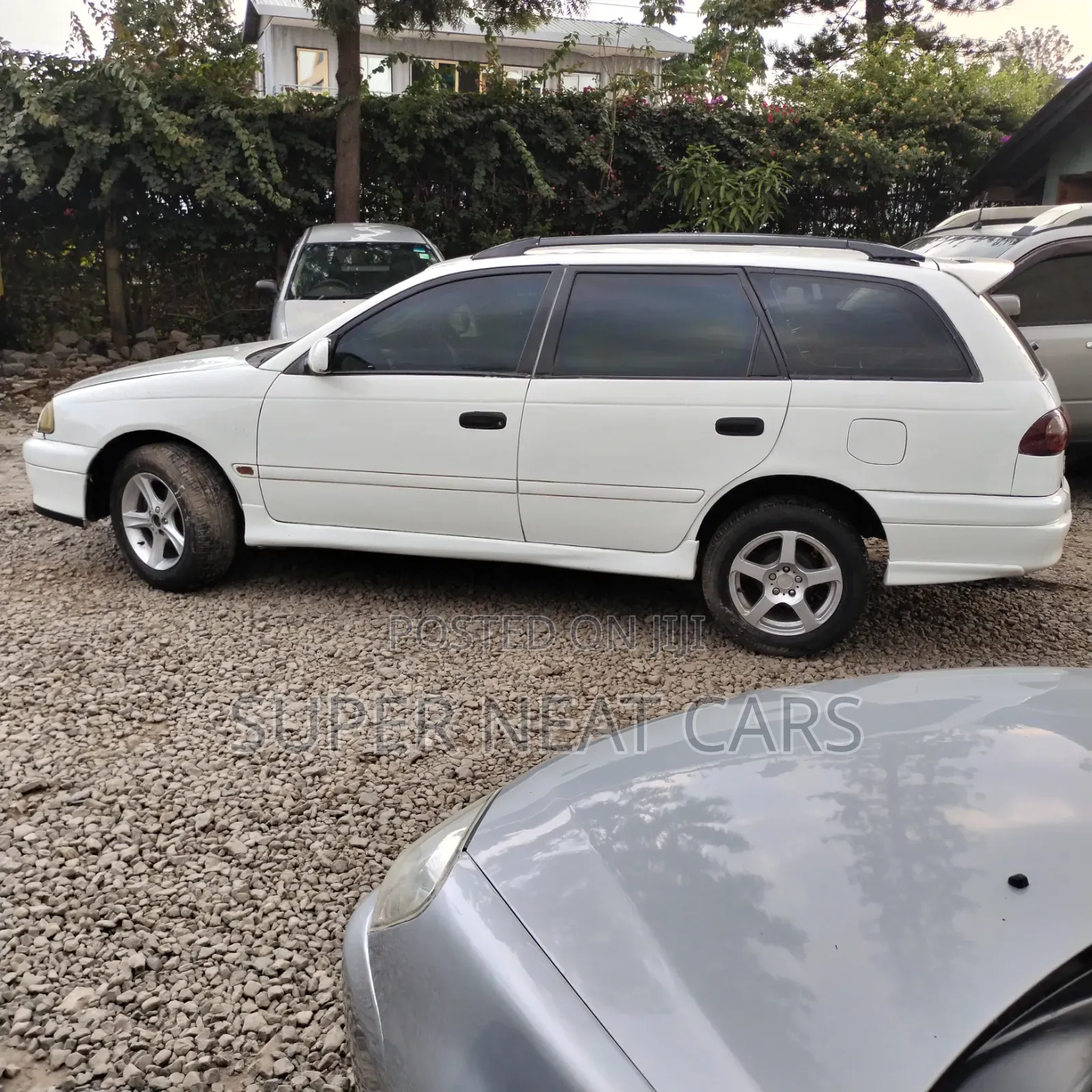 Toyota Caldina 2002 White