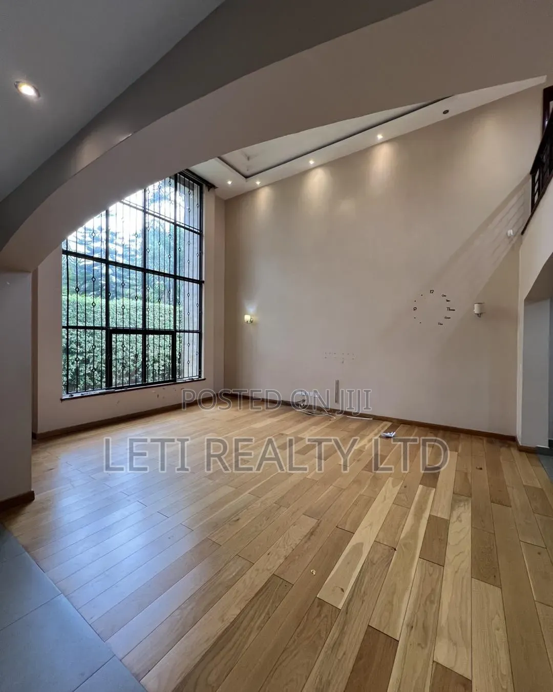 4bdrm Townhouse / Terrace in Maziwa for rent