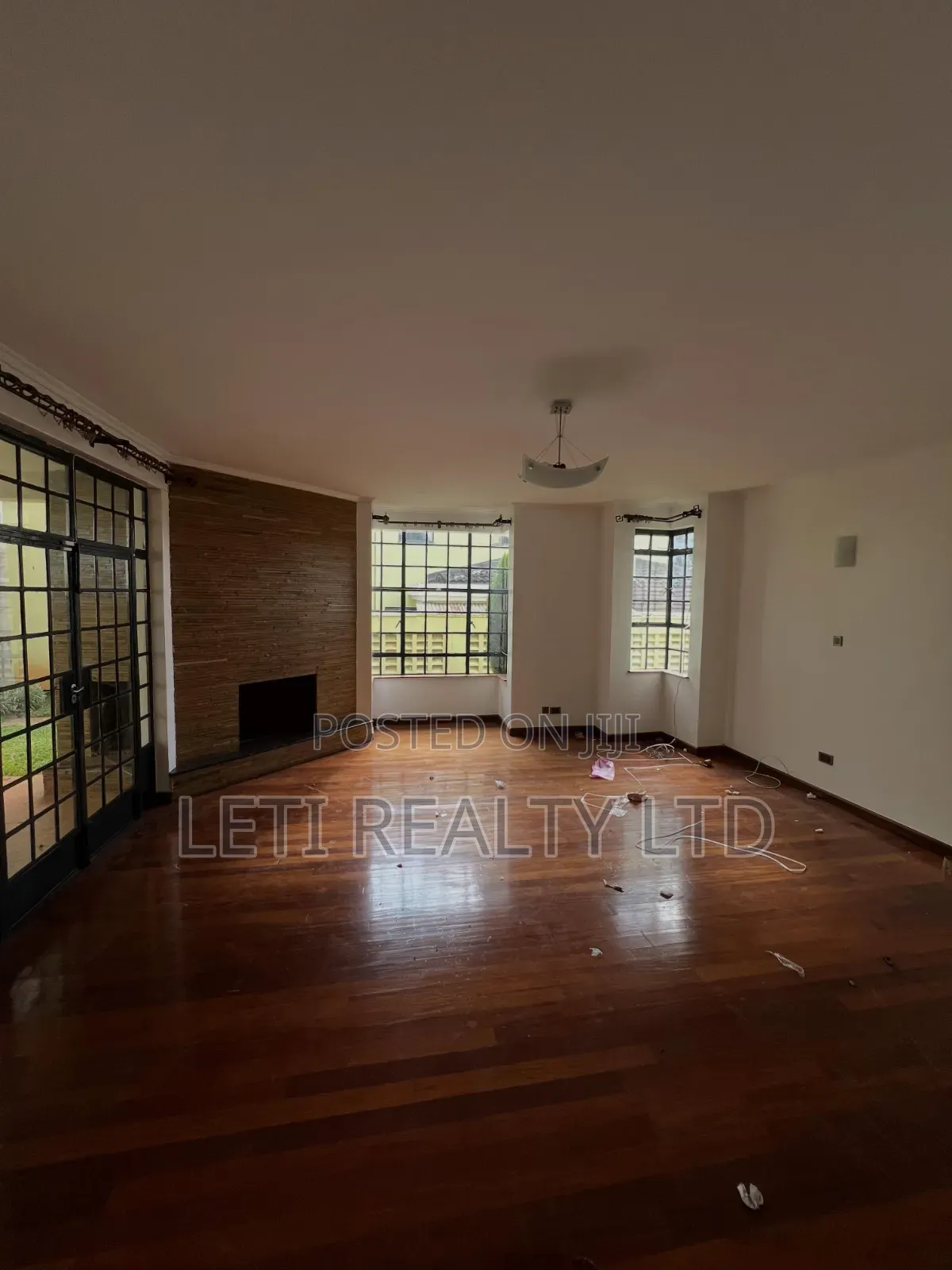 4bdrm Townhouse / Terrace in Maziwa for rent