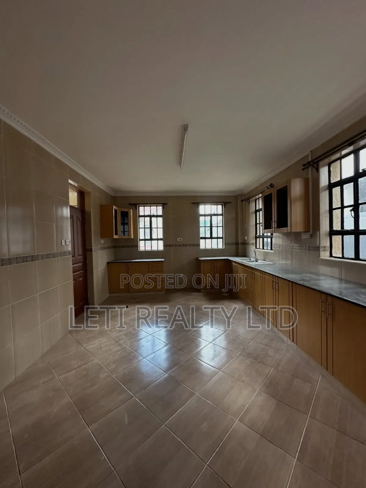 5bdrm Townhouse / Terrace in Kileleshwa for rent