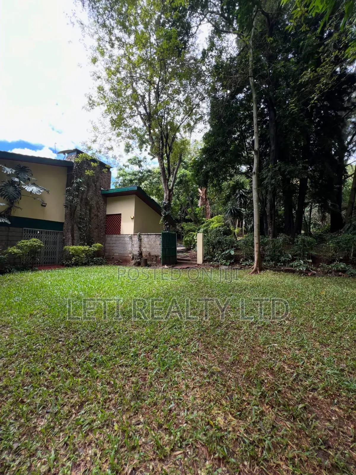 5bdrm House in Muthangari for rent