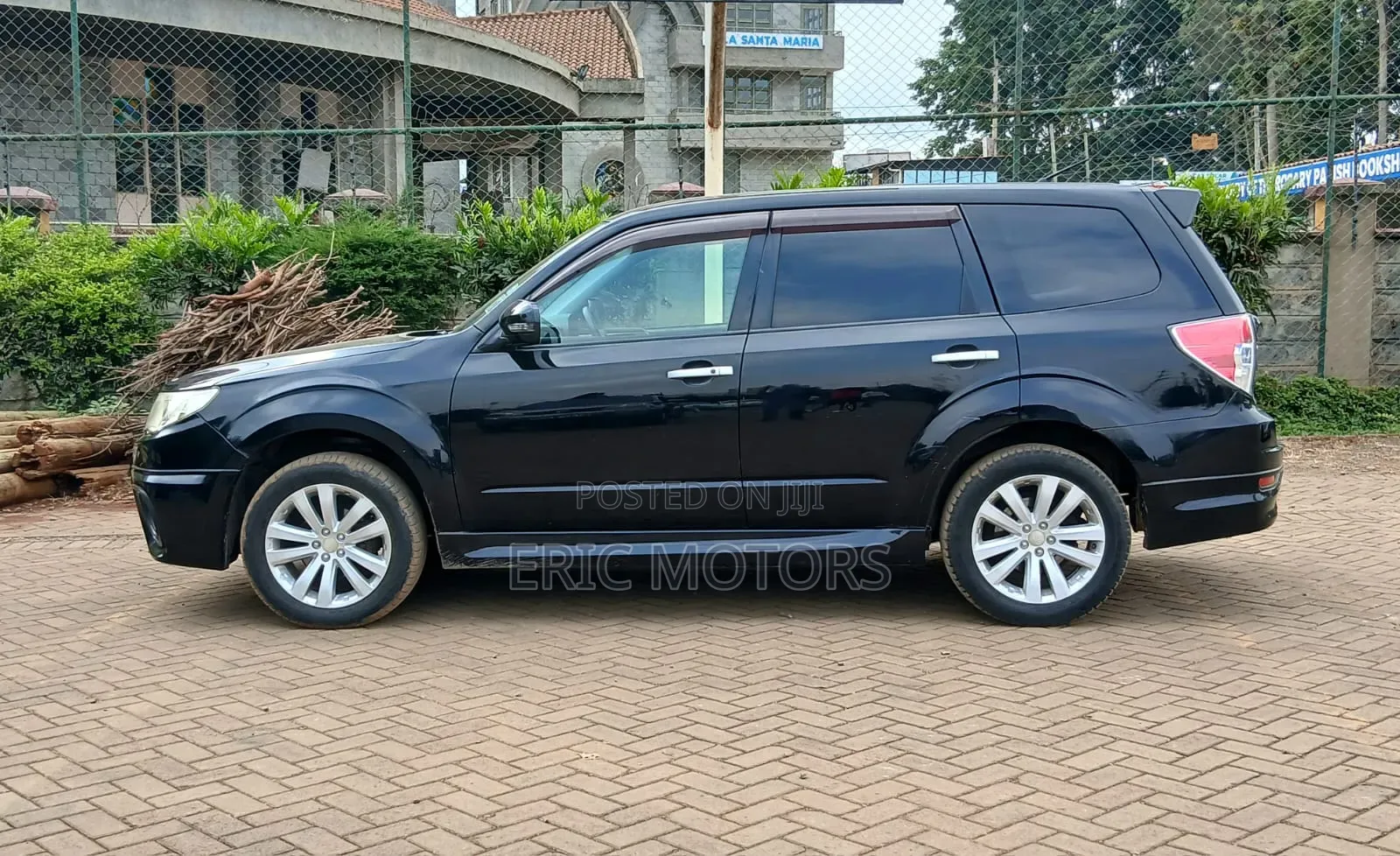 Subaru Forester 2012 Black