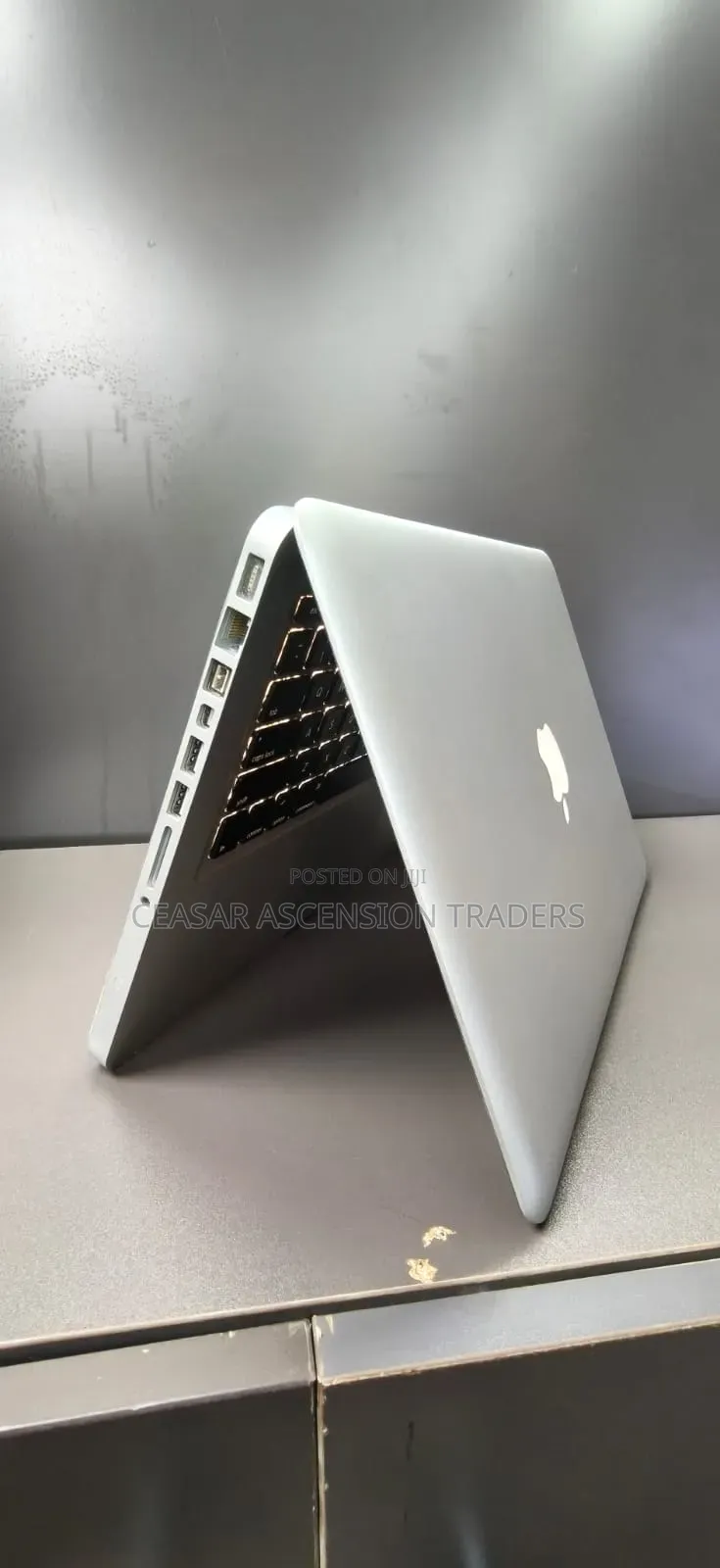 Laptop Apple MacBook 2012 8GB Intel Core i5 SSD 256GB
