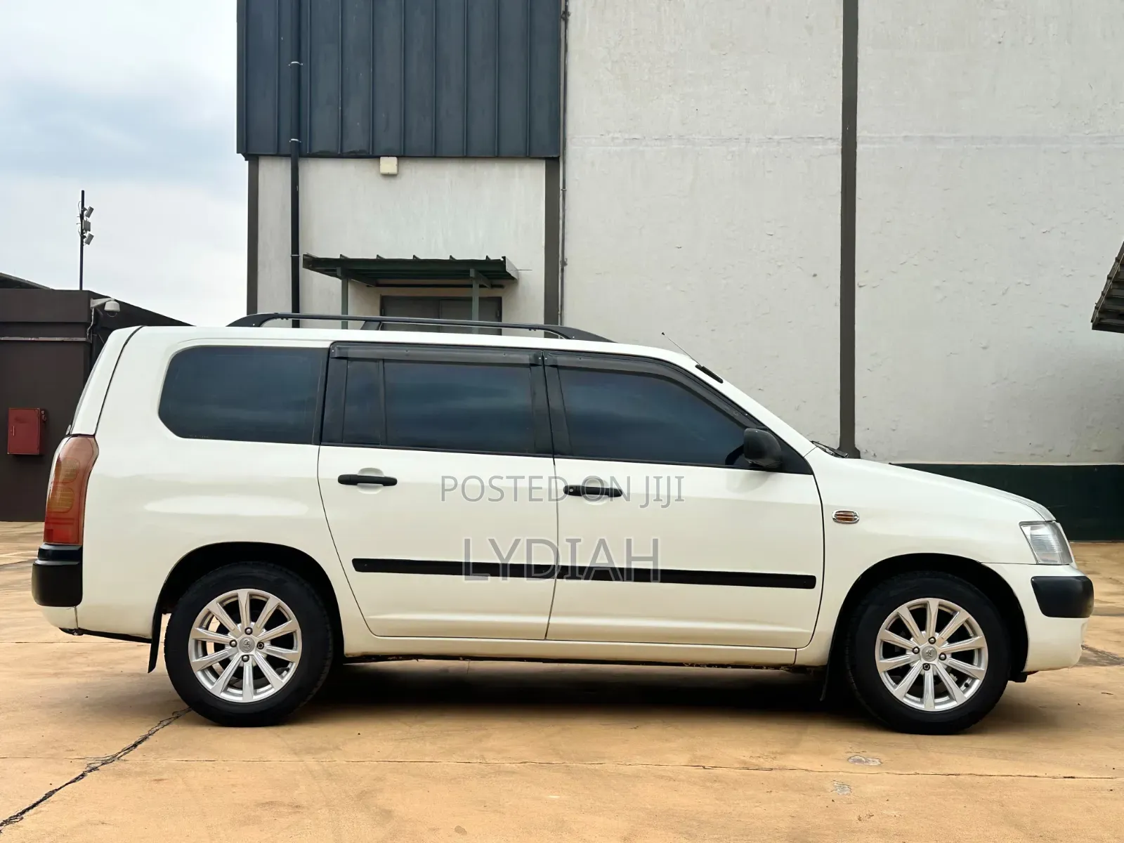 Toyota Succeed 2010 White