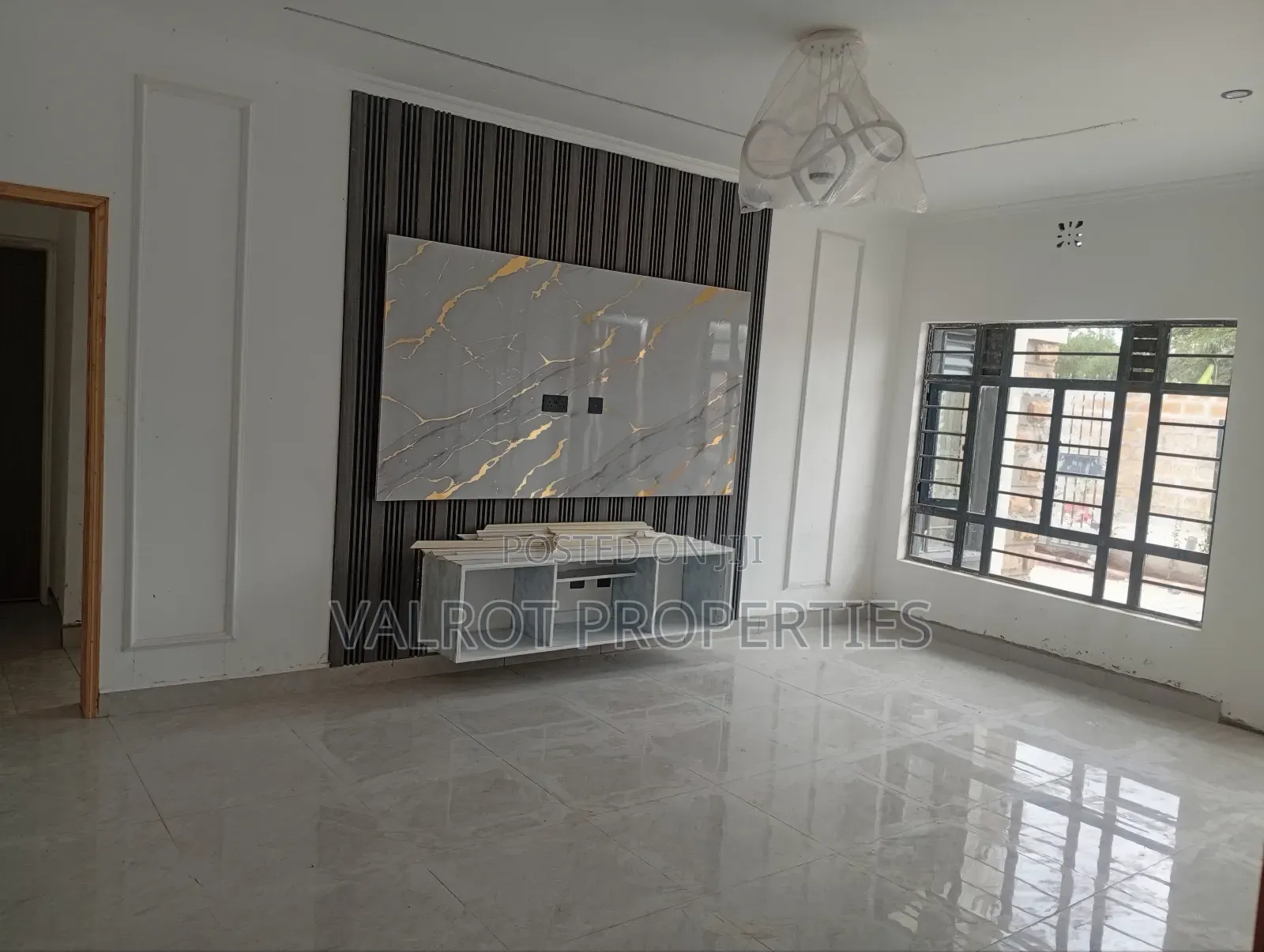 4bdrm Bungalow in Matasia for sale