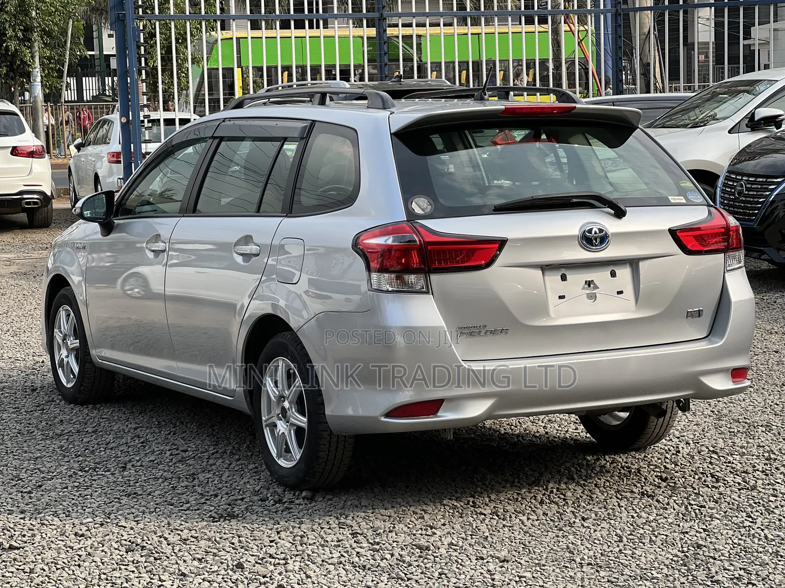 Toyota Corolla Fielder 1.5 Hybrid FWD 2020 Silver