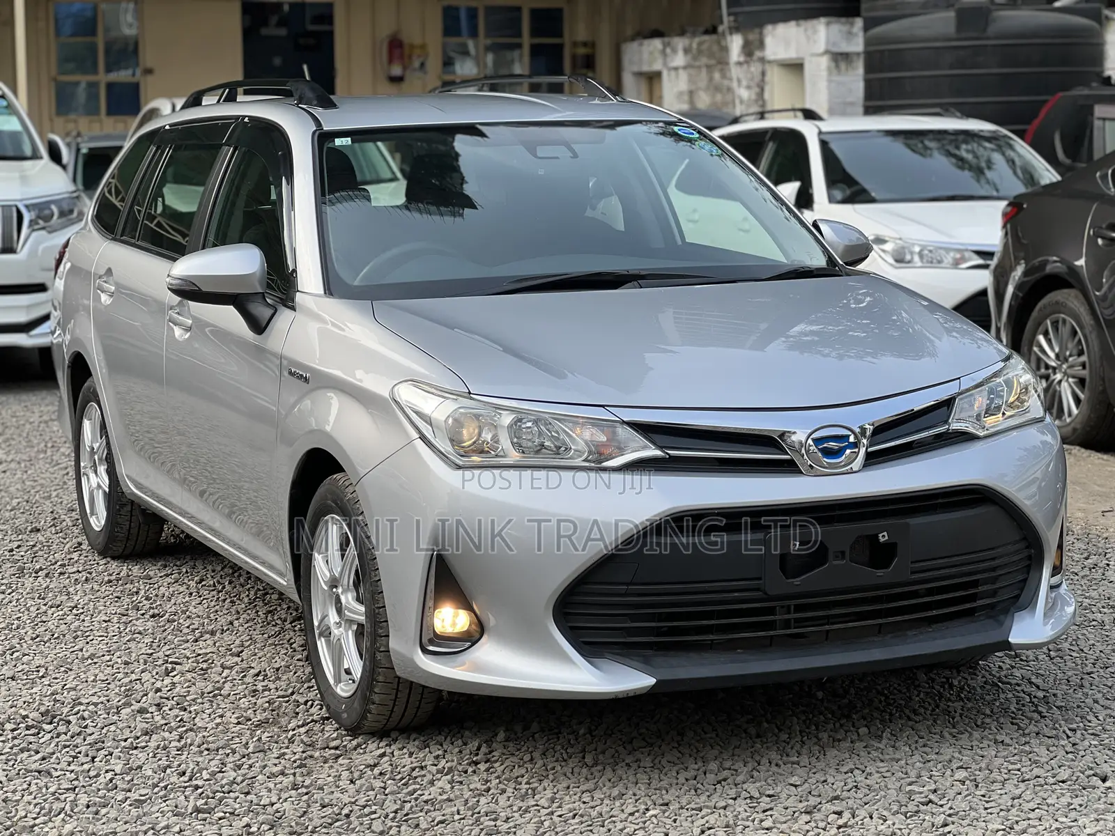 Toyota Corolla Fielder 1.5 Hybrid FWD 2020 Silver