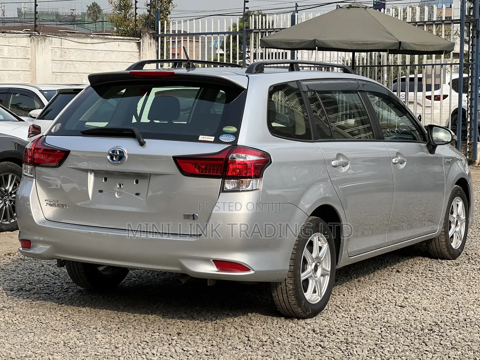 Toyota Corolla Fielder 1.5 Hybrid FWD 2020 Silver