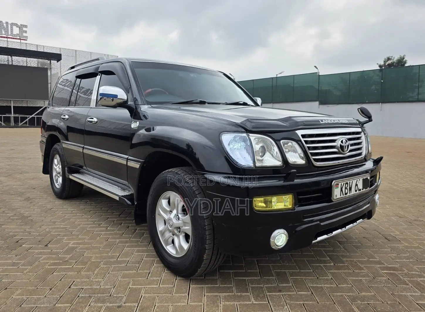 Toyota Land Cruiser Cygnus 4.7 2007 Black