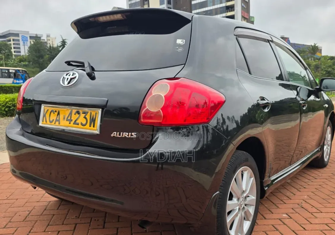 Toyota Auris 2009 Black