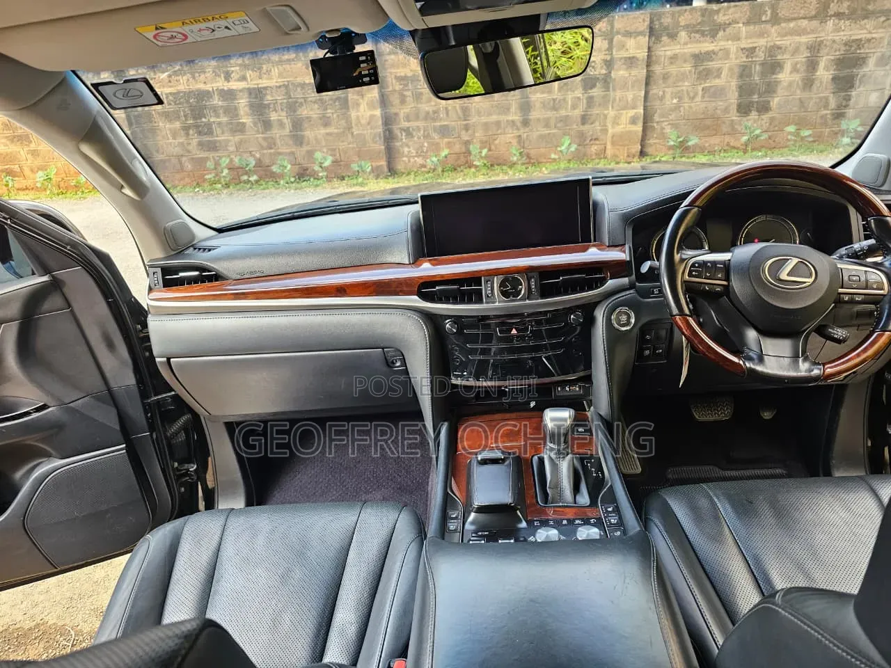 Lexus LX 2016 Black