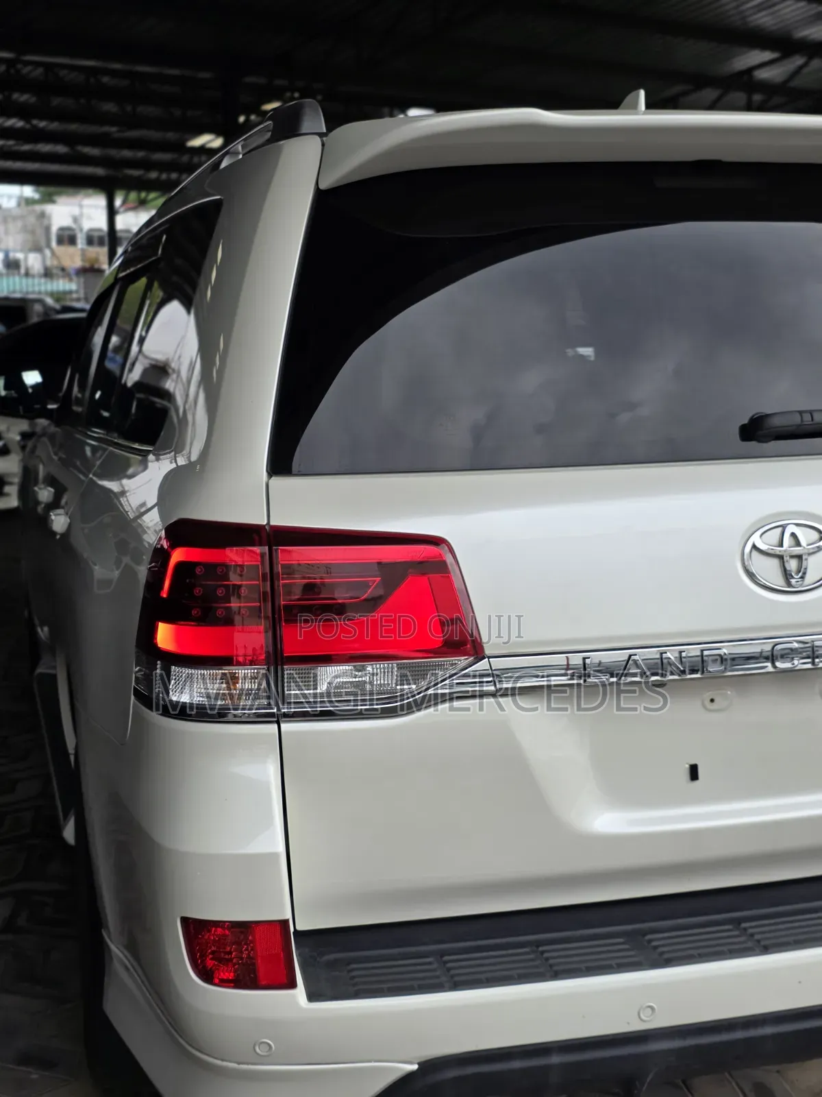 Toyota Land Cruiser 2019 White