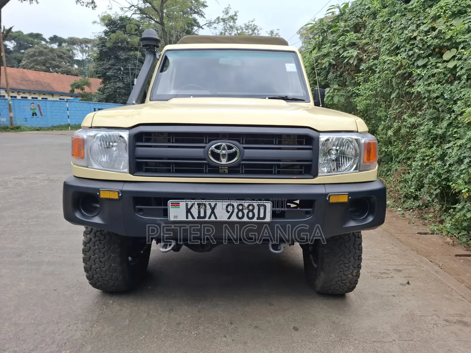 Toyota Land Cruiser 2005 Beige