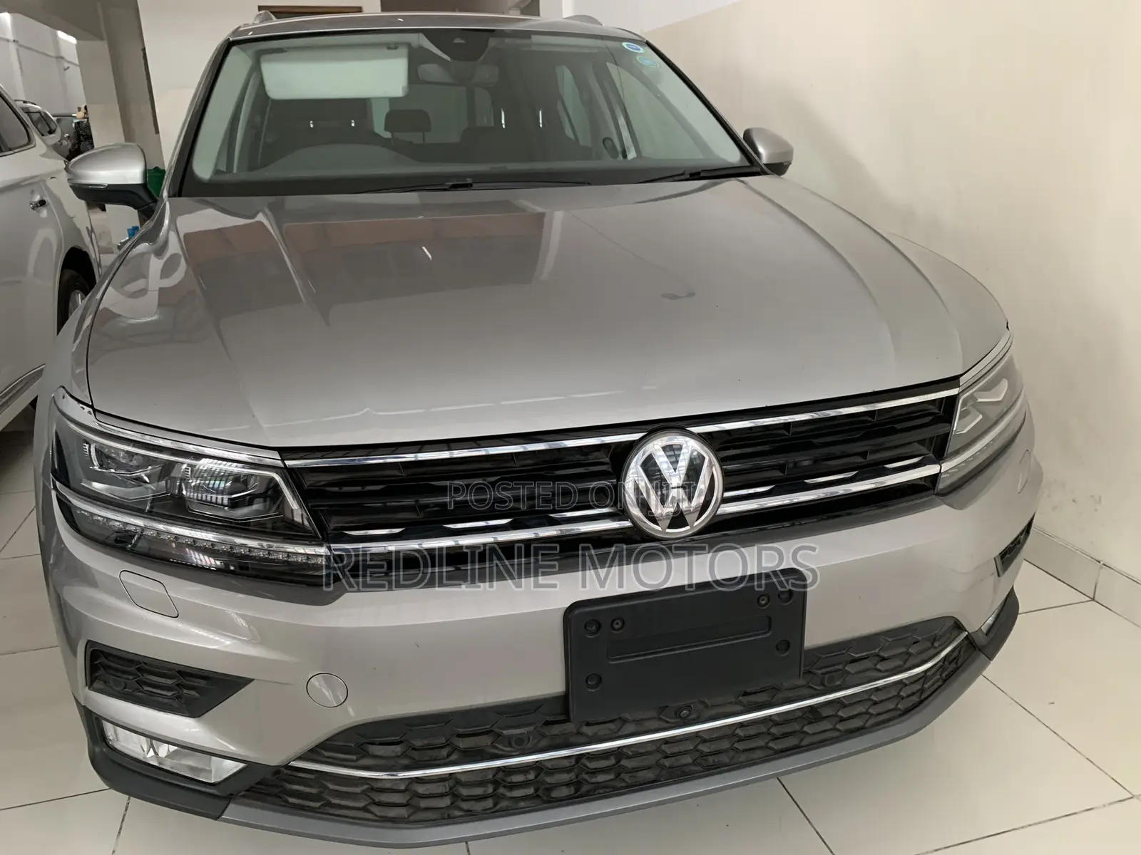 Volkswagen Tiguan 2019 Silver
