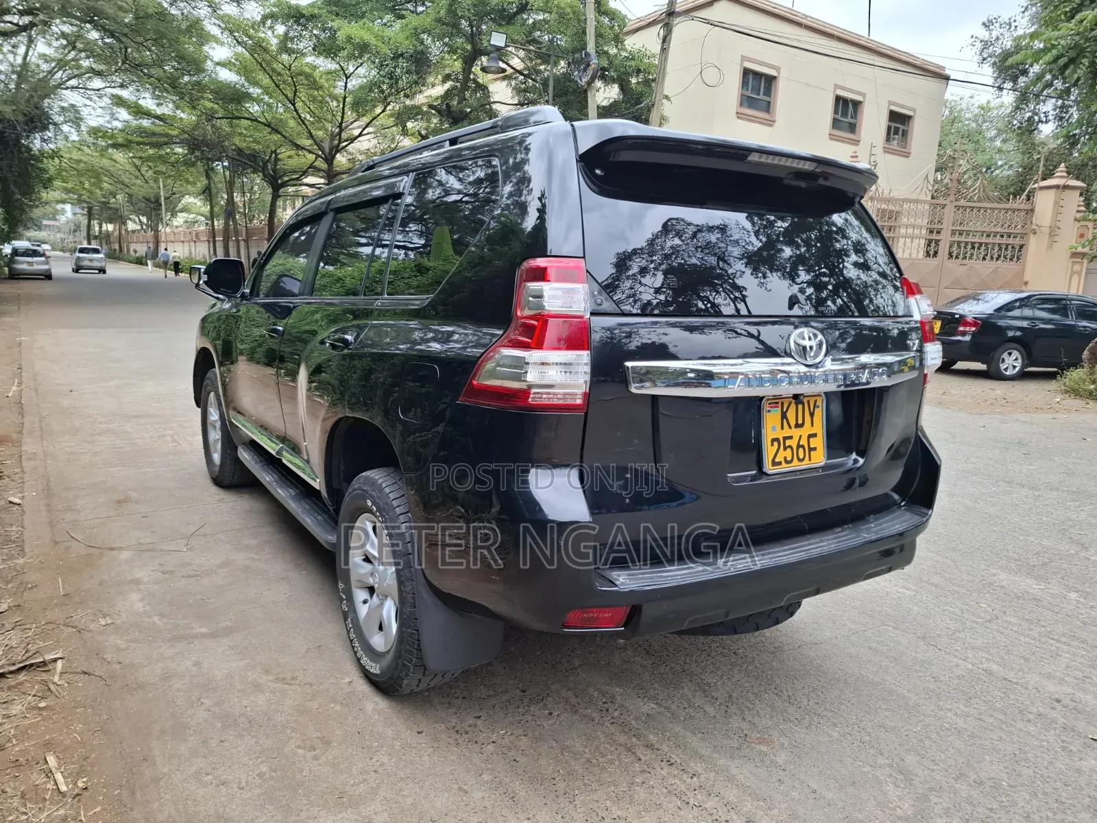 Toyota Land Cruiser Prado 2011 Black