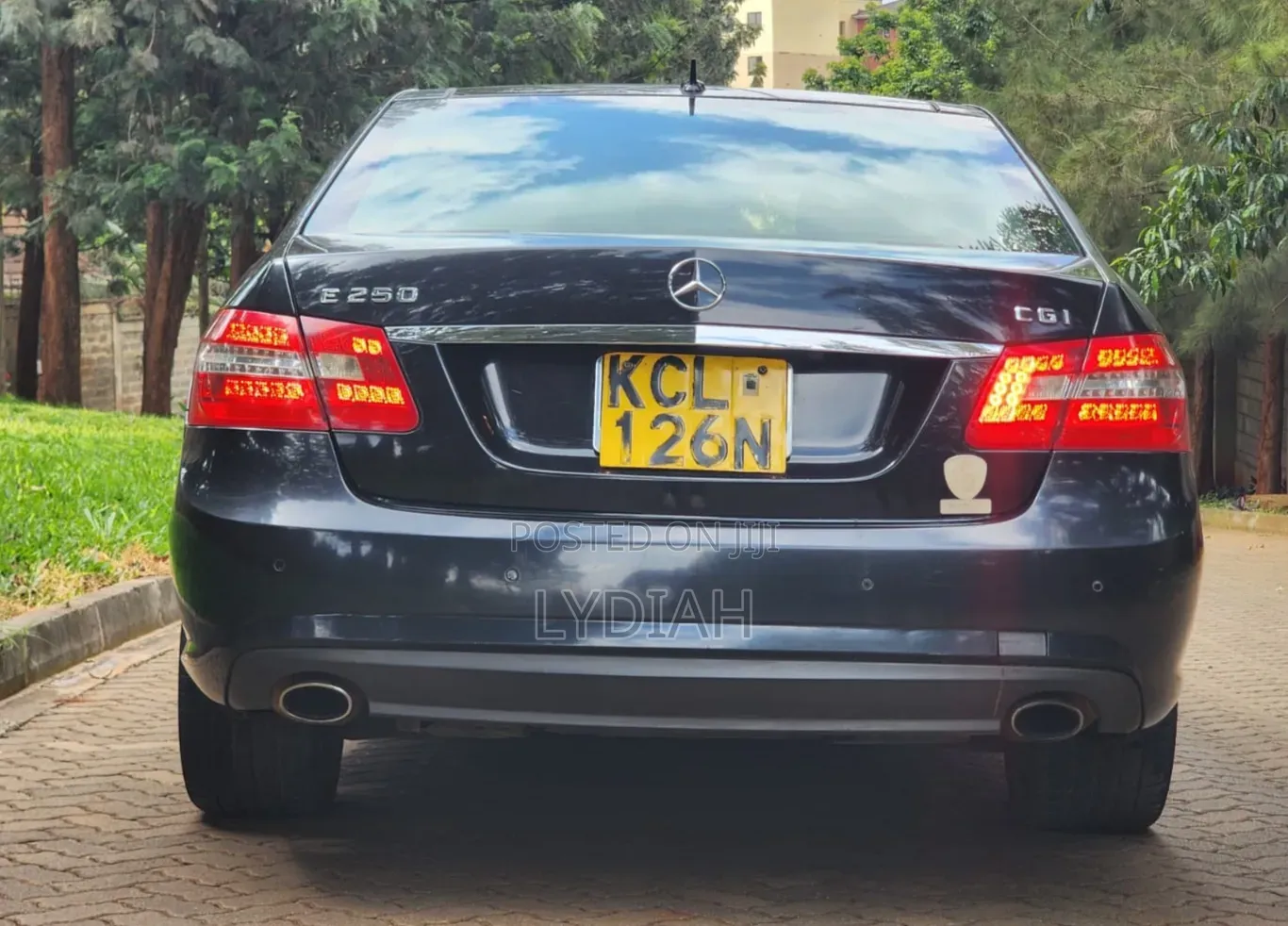 Mercedes-Benz C200 2010 Black