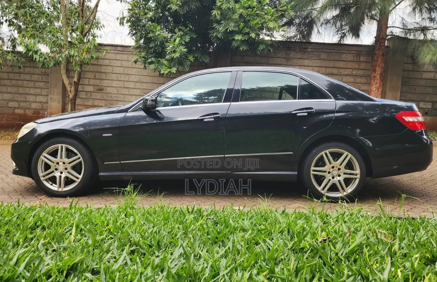 Mercedes-Benz C200 2010 Black