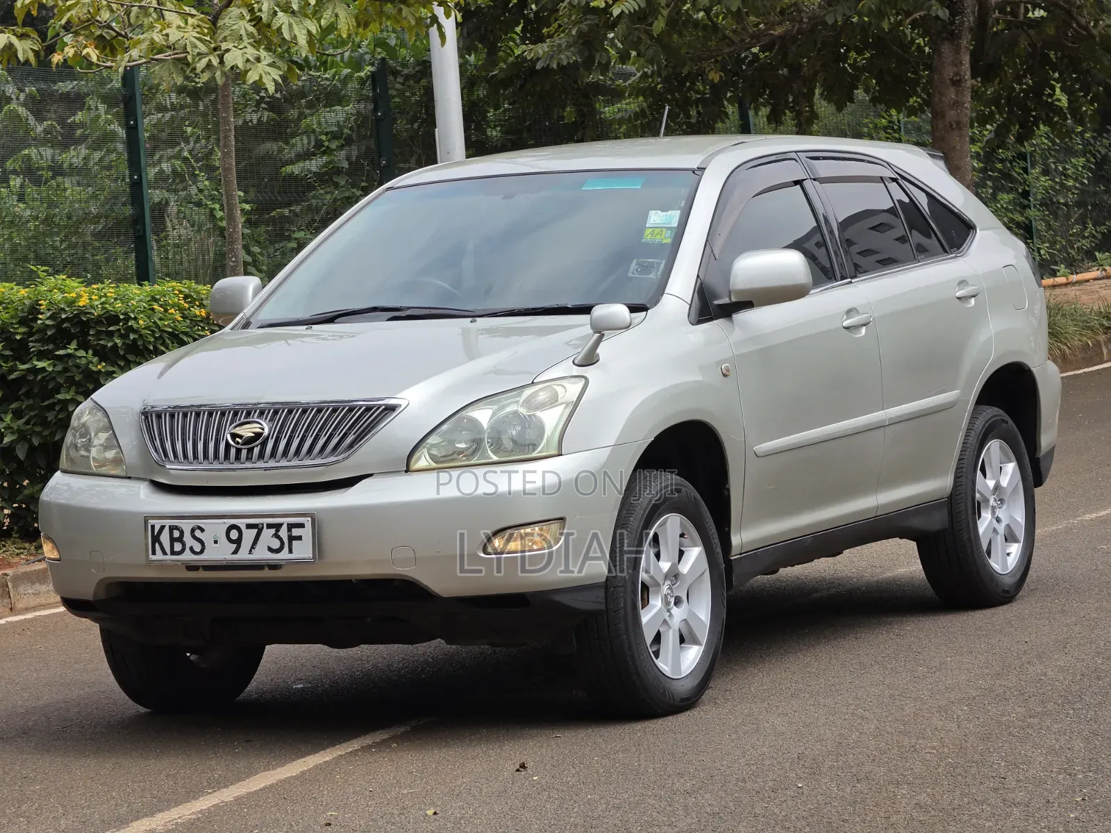 Toyota Harrier 2005 Silver