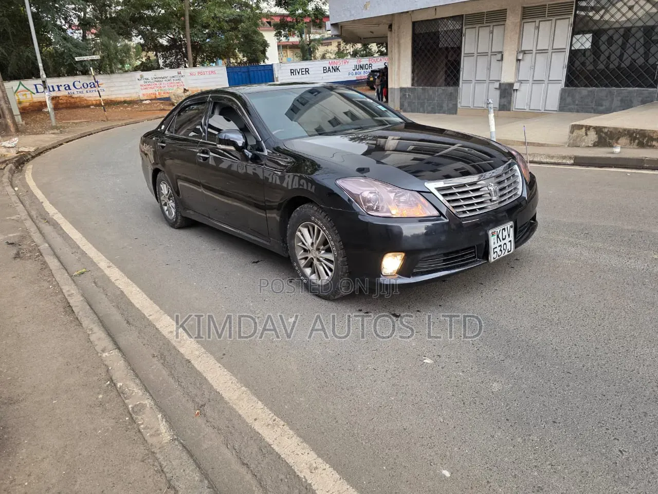 Toyota Crown Majesta 2012 Black