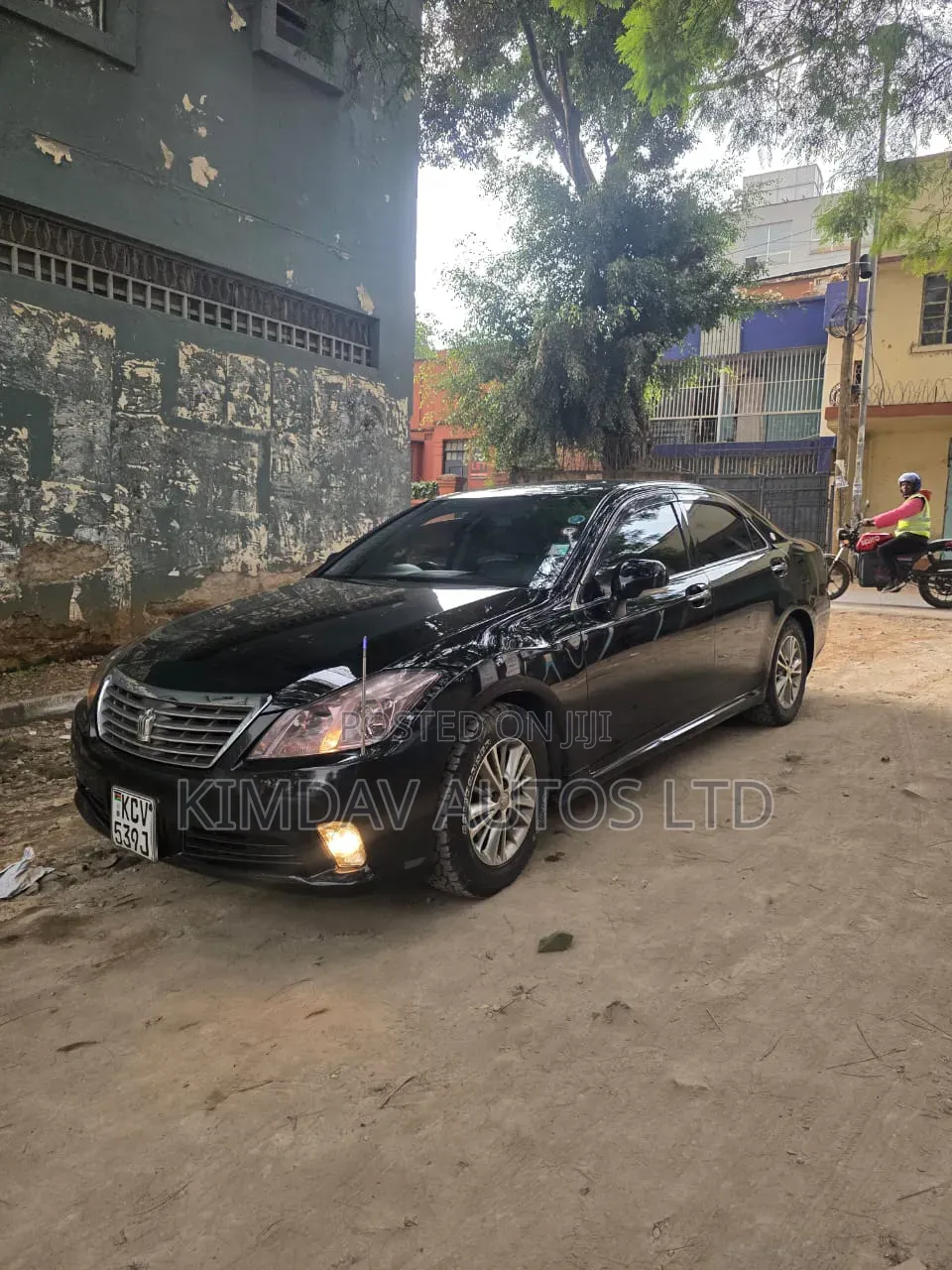 Toyota Crown Majesta 2012 Black