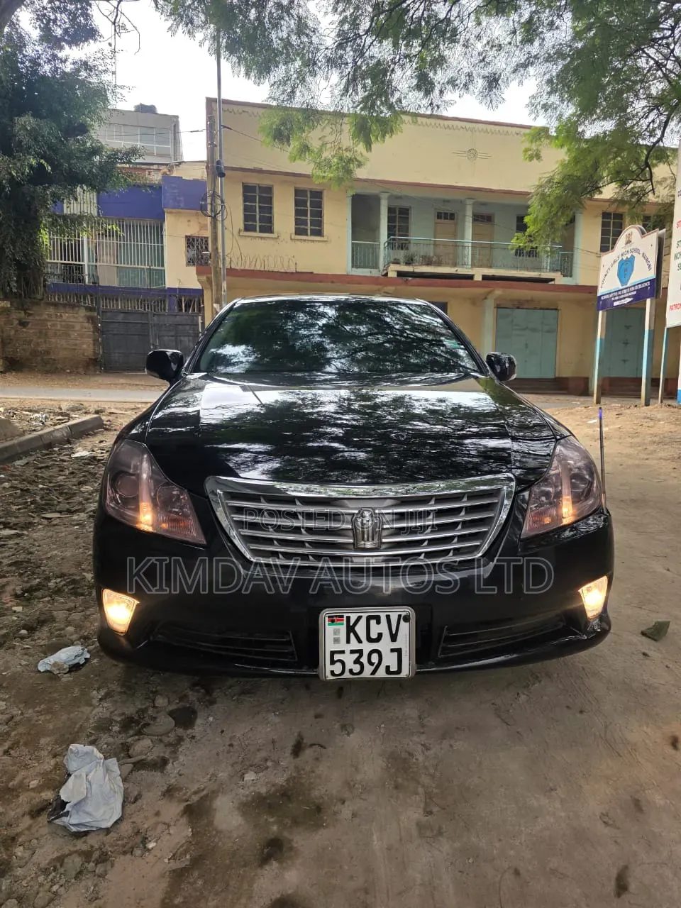Toyota Crown Majesta 2012 Black