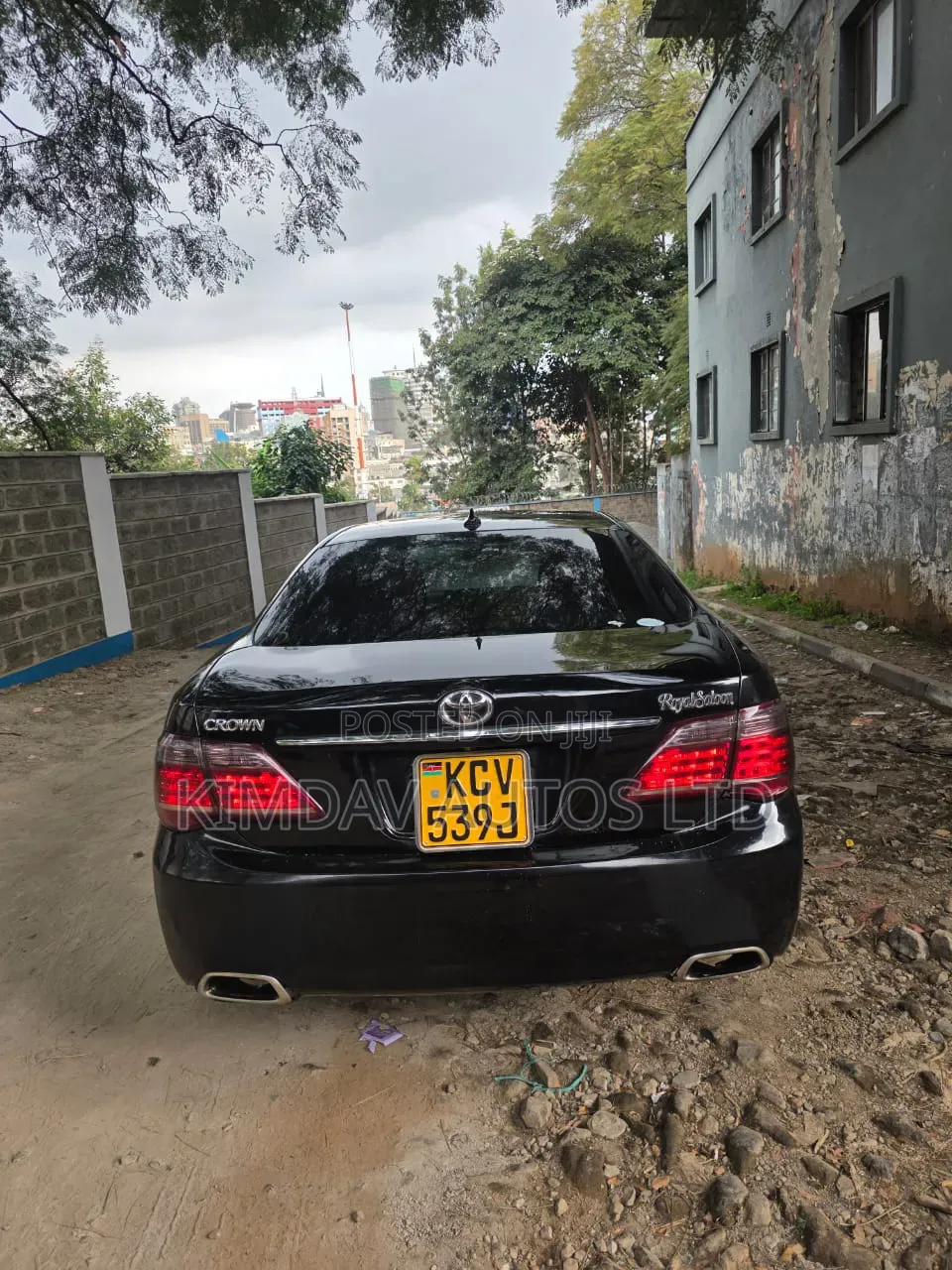 Toyota Crown Majesta 2012 Black