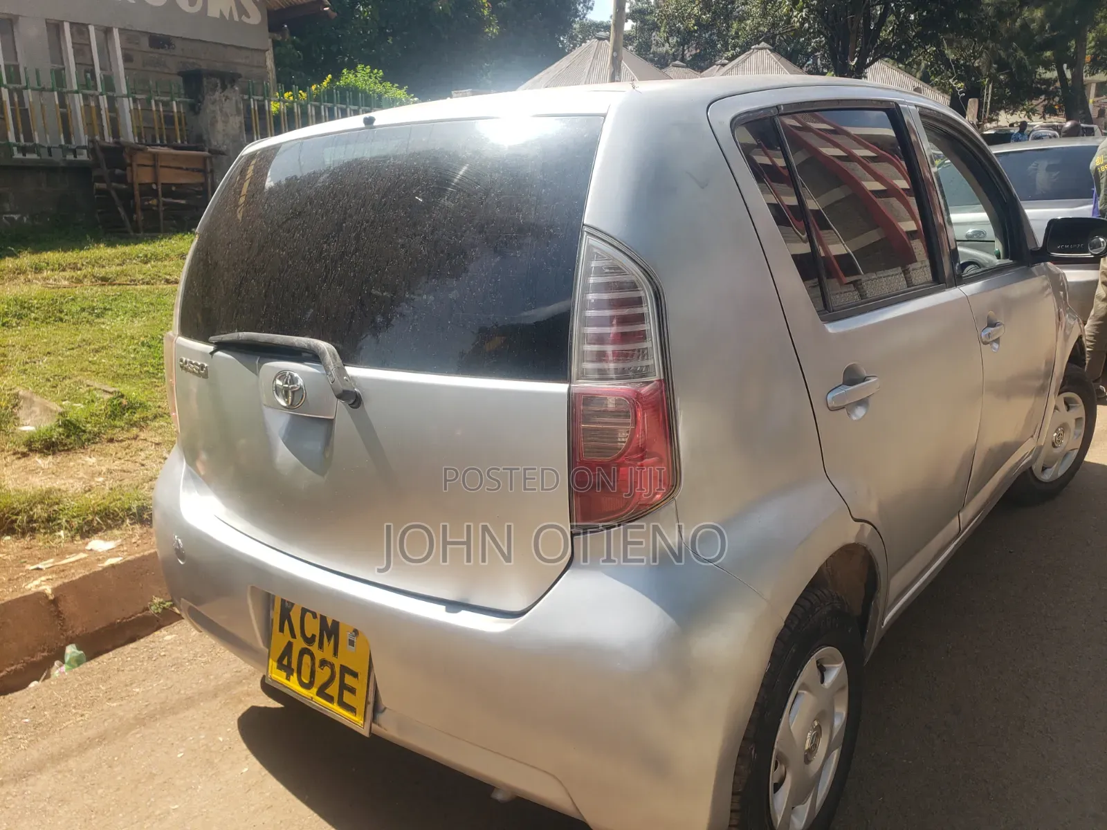 Toyota Passo 2010 Silver