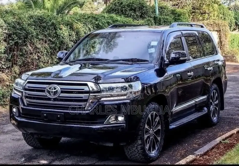 Toyota Land Cruiser 4.6 V8 GX 2014 Black