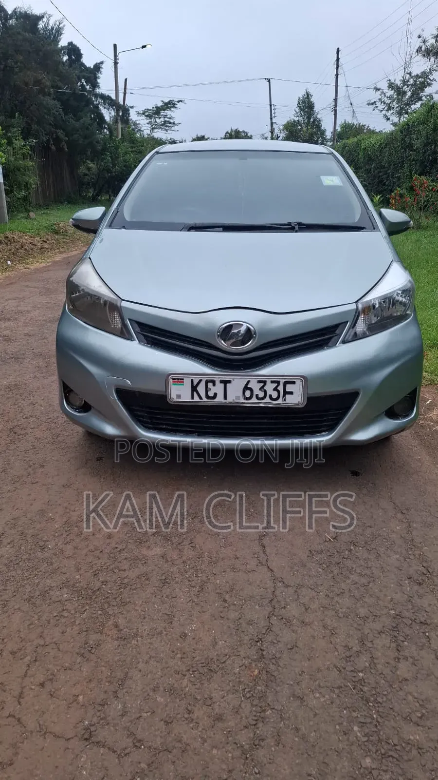 Toyota Vitz 2012 Green