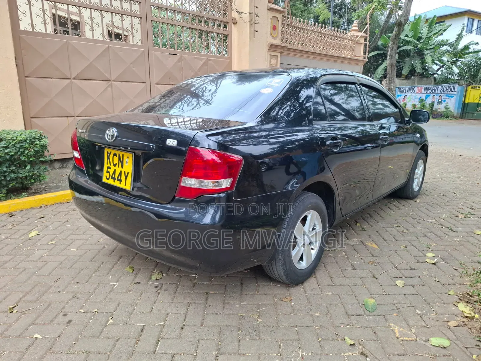 Toyota Axio 2010 Black