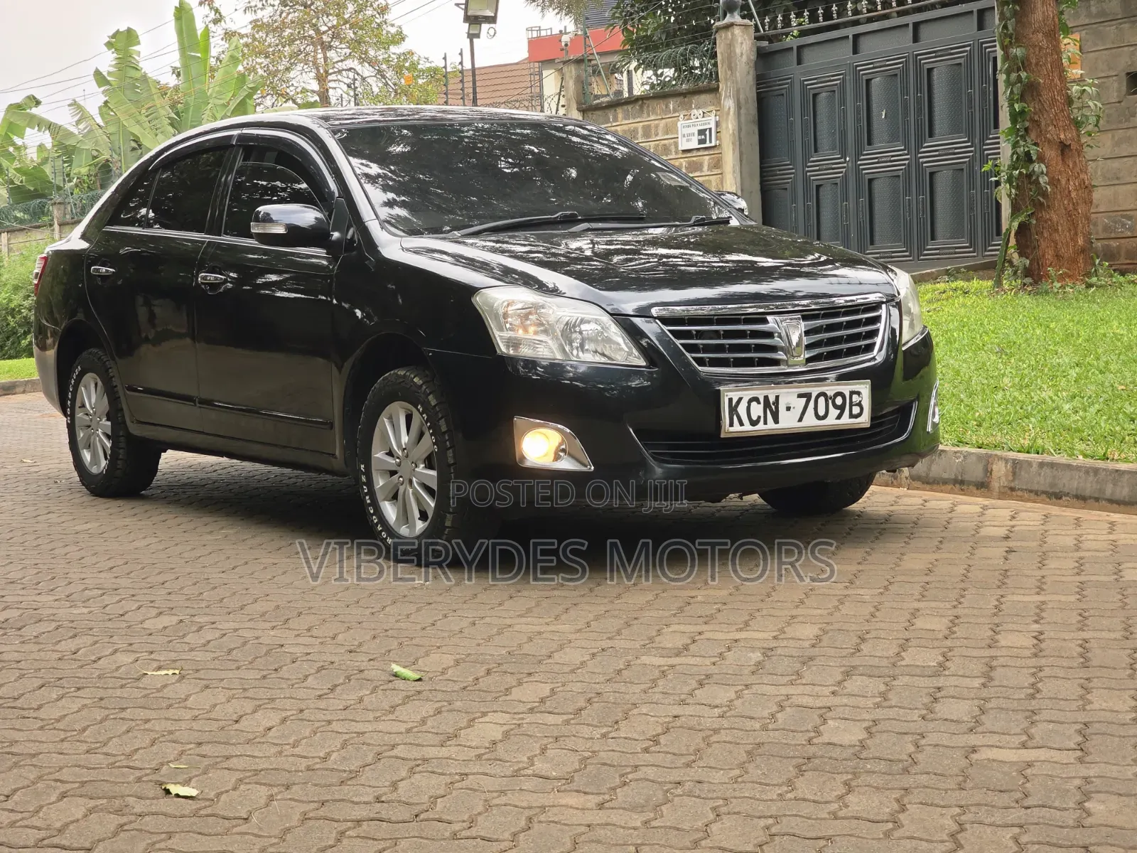 Toyota Premio 2010 Black