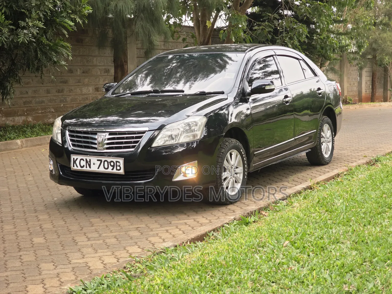 Toyota Premio 2010 Black