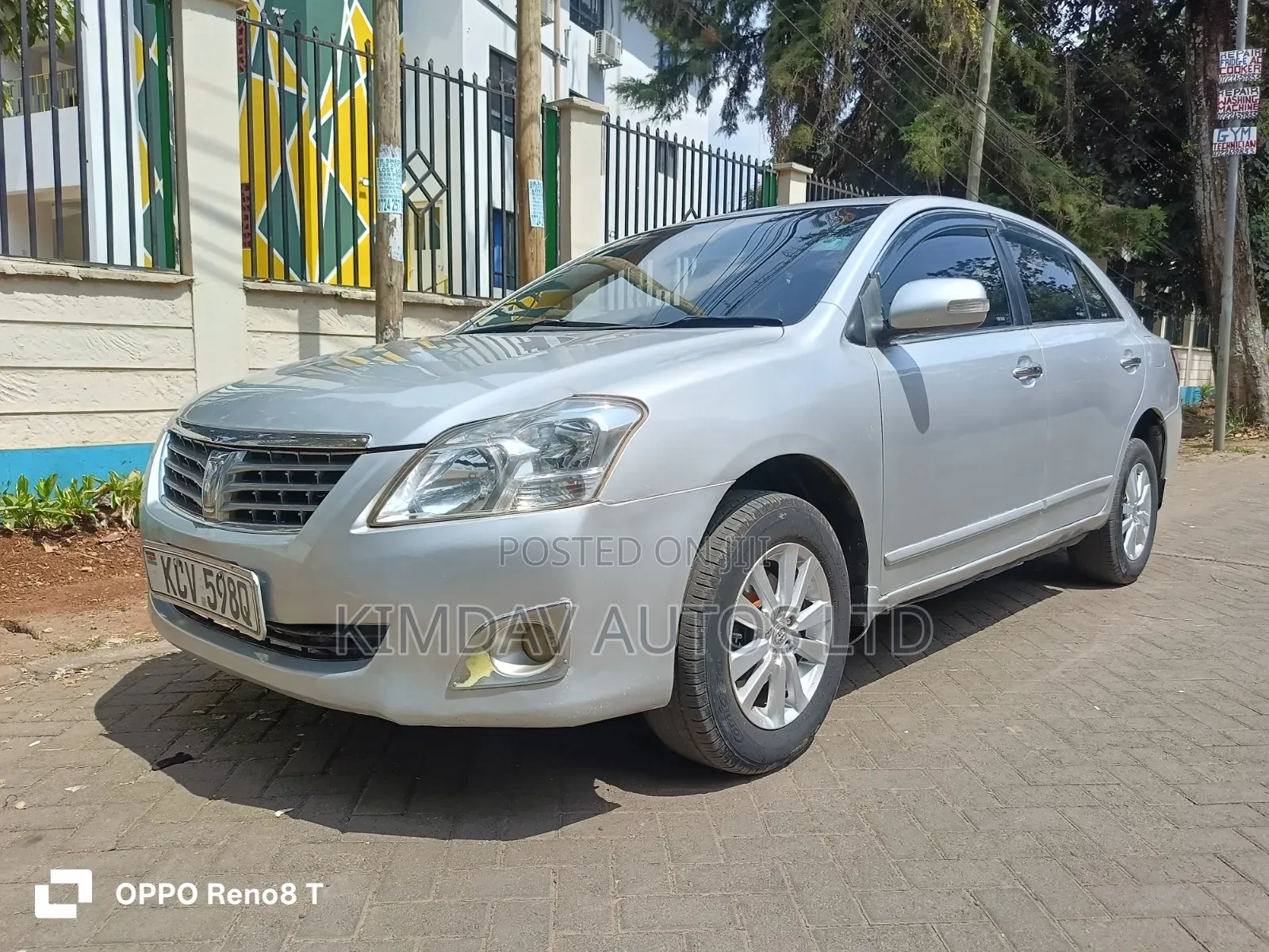 Toyota Premio 1.8 AWD 2012 Silver