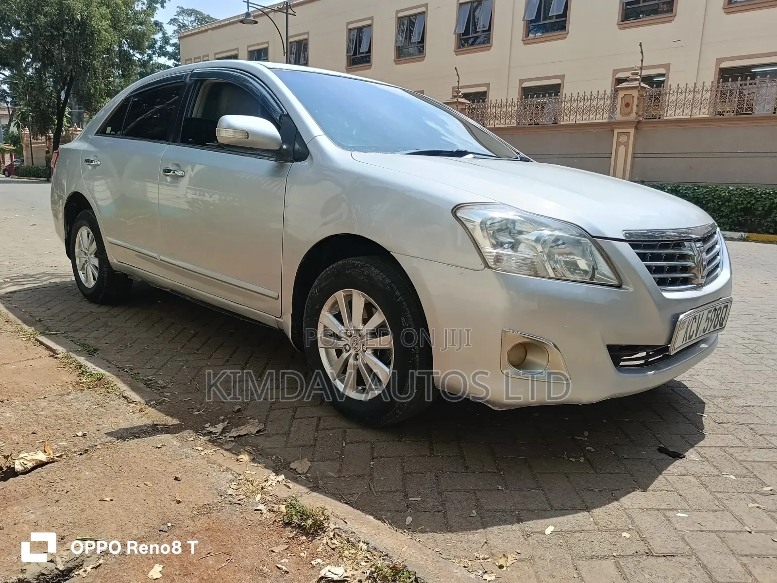 Toyota Premio 1.8 AWD 2012 Silver