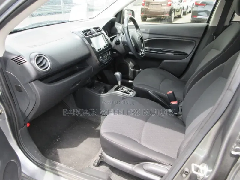Mitsubishi Mirage 2019 Silver