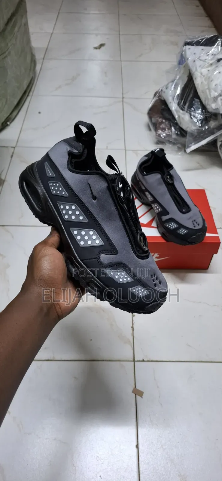Nike Air Max SNDR Sneakers
