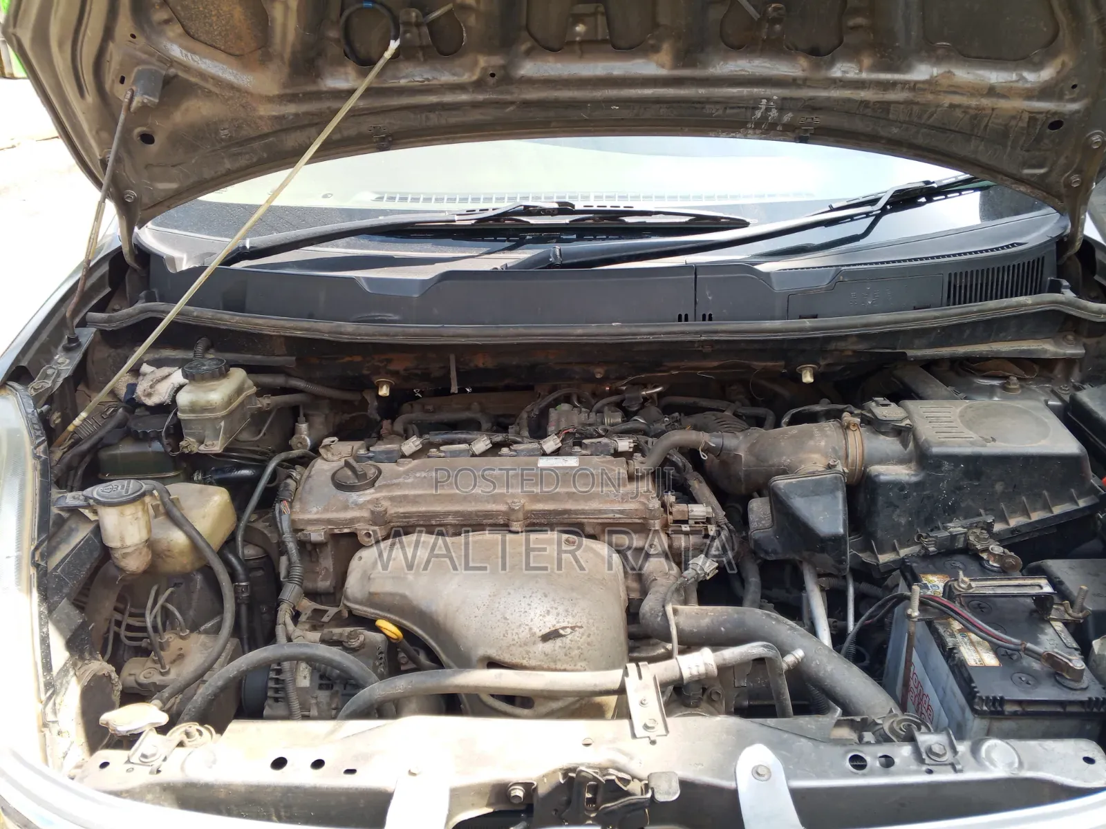 Toyota ISIS 2008 Gray
