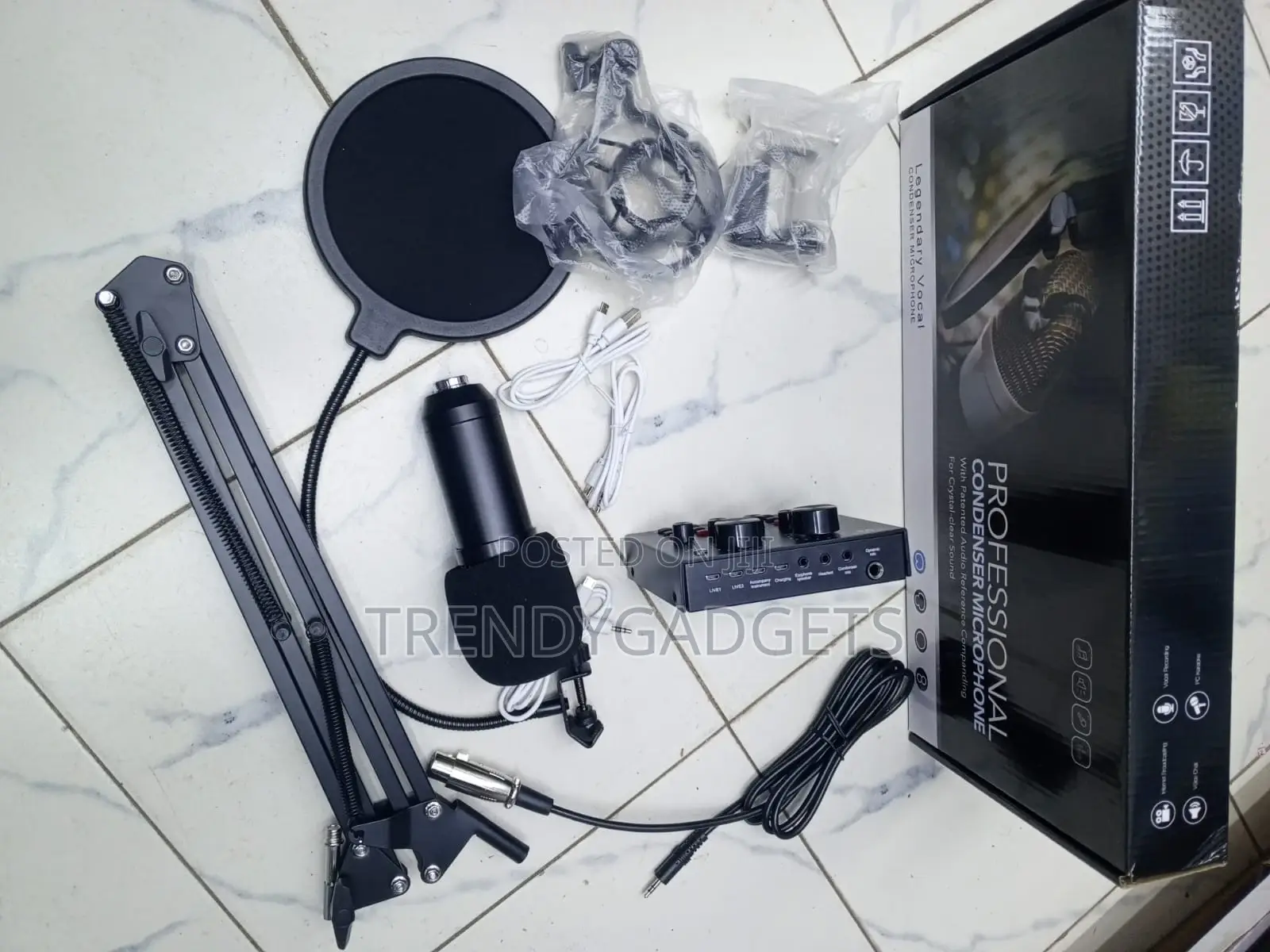 Bm800 Condenser Microphone Kit With Pop Filter and V8