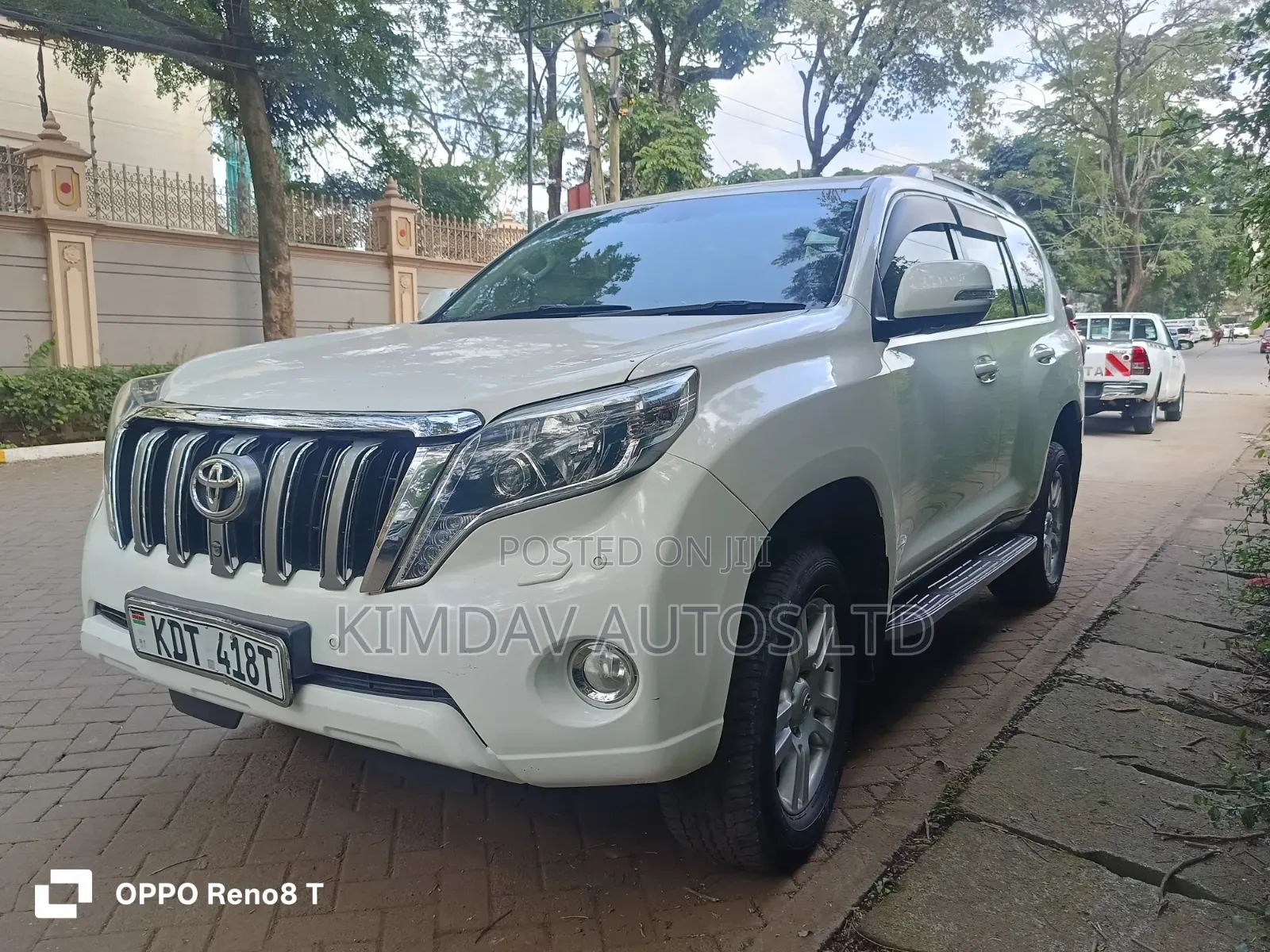 Toyota Land Cruiser Prado 2010 Off white